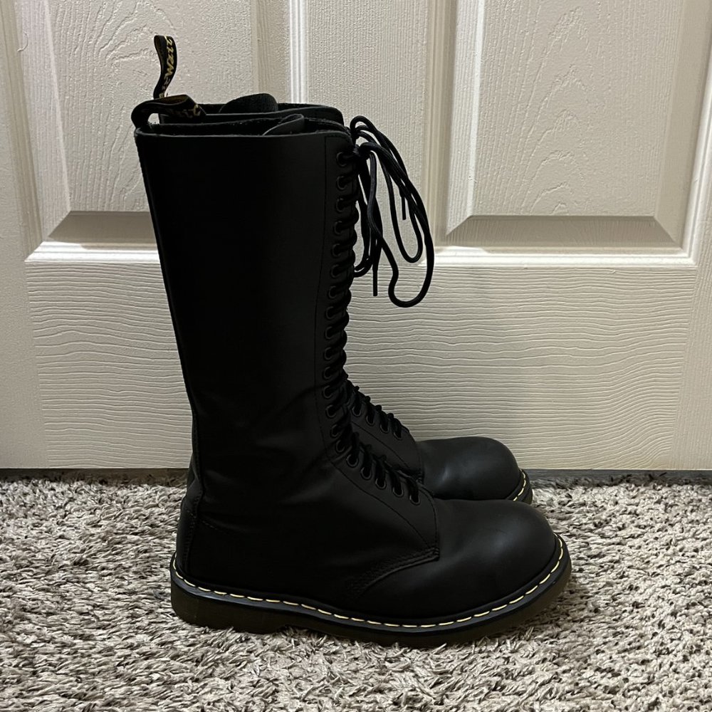 Sold - Dr. Martens 1942 20 Hole Eyelet Boots - Picture 2 of 9